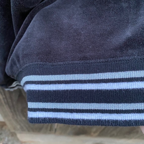 Victoria’s Secret velour crop pullover - Picture 4 of 5